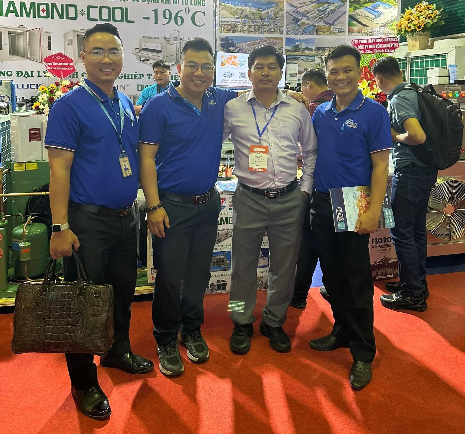 SeaAir Global team meeting industry customers for logistics and customs consultation